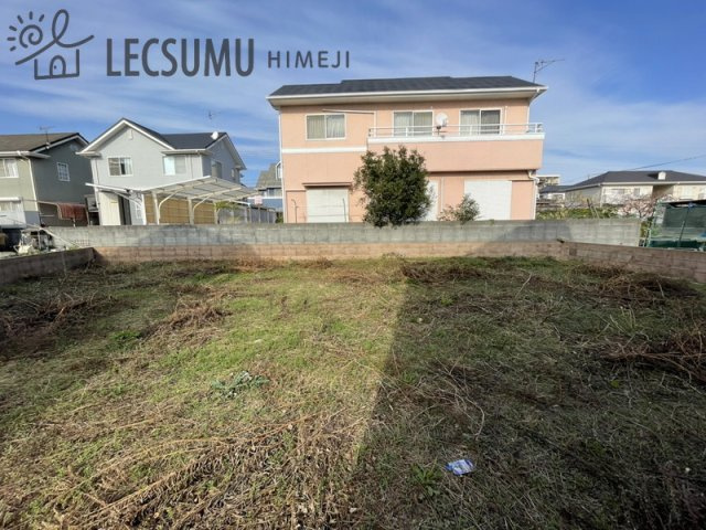姫路市西庄/売土地の前面道路含む現地写真