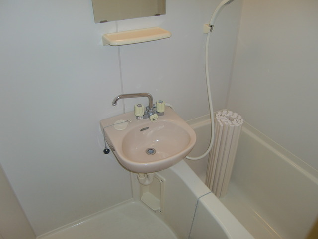 アンフィニジョア六甲の浴室