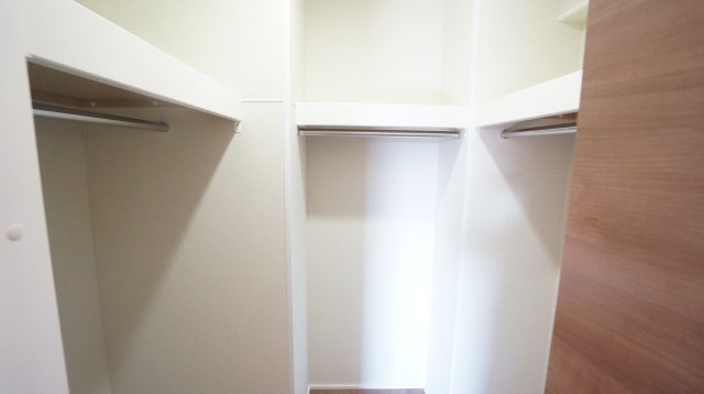 アネーロ西新Ⅳの収納