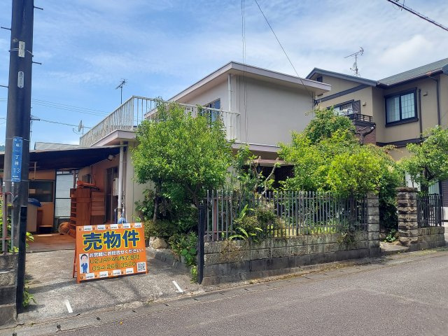 売中古戸建　静岡市葵区東1丁目の外観|緑豊かなお家です♪