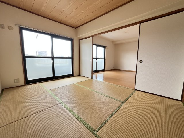 メリーマンションの周辺