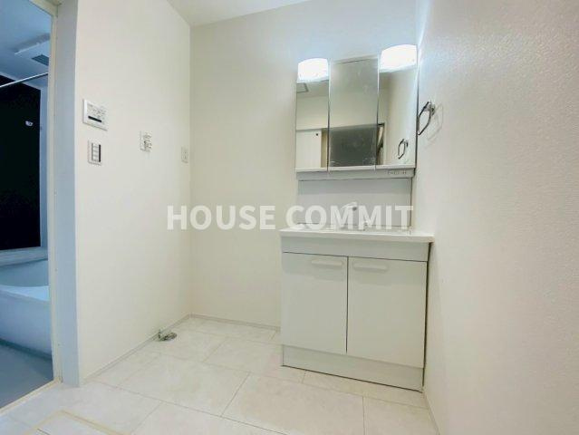 新築戸建て　ライフベース成田　２号棟の独立洗面台