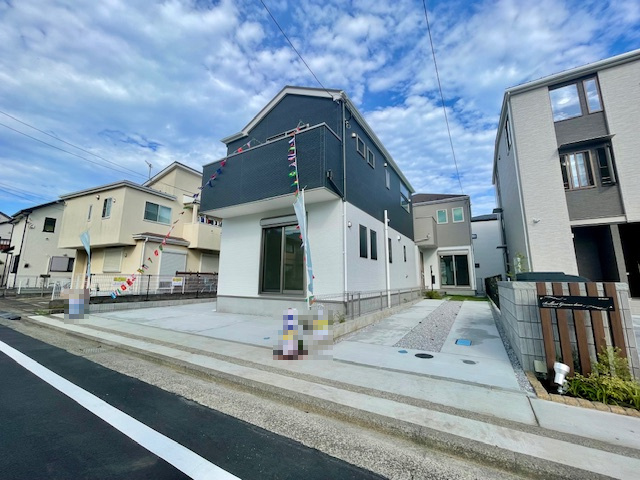 茅ヶ崎市柳島２丁目　新築戸建　全2棟の前面道路含む現地写真|現地外観