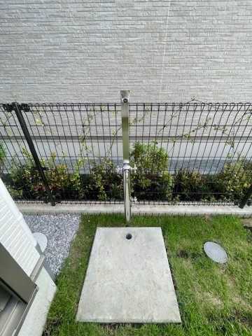 茅ヶ崎市柳島２丁目　新築戸建　全2棟の庭|外用水栓