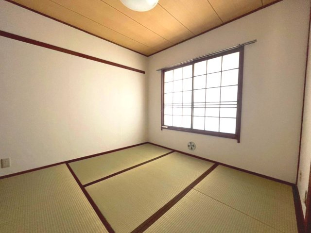 上高丸住宅1号棟の和室|和室があると落ち着いた雰囲気になりますね