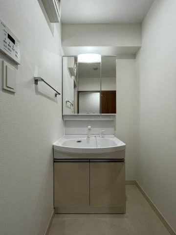 LIBTH高取の洗面所