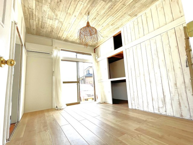 HEAVEN  ichinomiyaの洋室