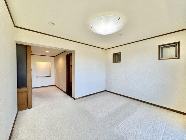 アートフォルム山手の洋室|階下の主寝室。