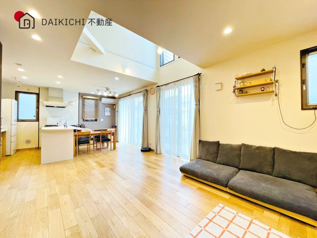 【居間・リビング】 | 桶川市上日出谷南1丁目　中古戸建