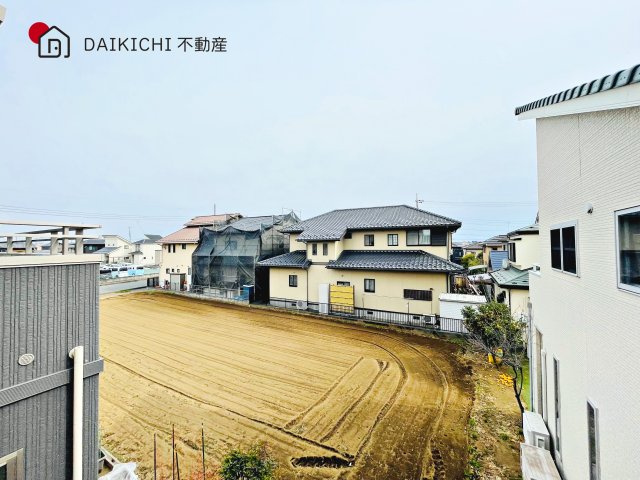 【前面道路含む現地写真】 | 桶川市上日出谷南1丁目　中古戸建
