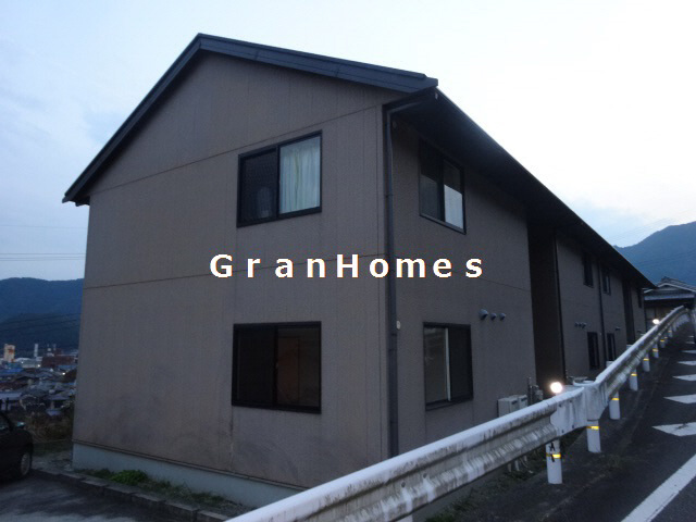 アメニティ寺前Ｂ棟の外観