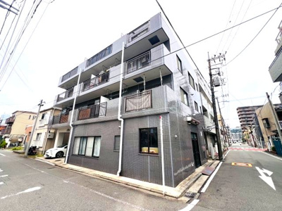 【外観】 | K・Rマンション | 最寄り駅まで平坦・角地に立地！