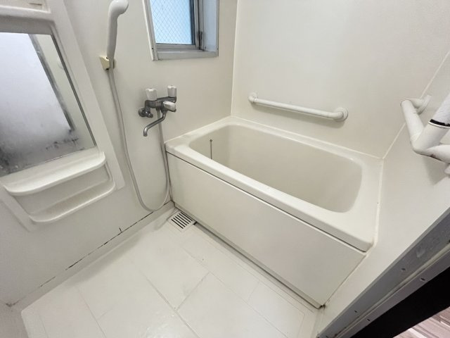 泉北宮山台団地3号棟の浴室