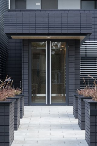 リオコスモ西新のエントランス