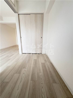 【寝室】 | ワールドアイ大阪フェリーチェ