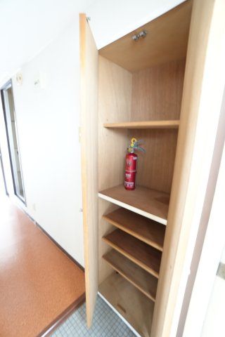 北岡ビルの収納