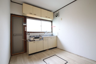 【居間・リビング】 | 陶器北戸建