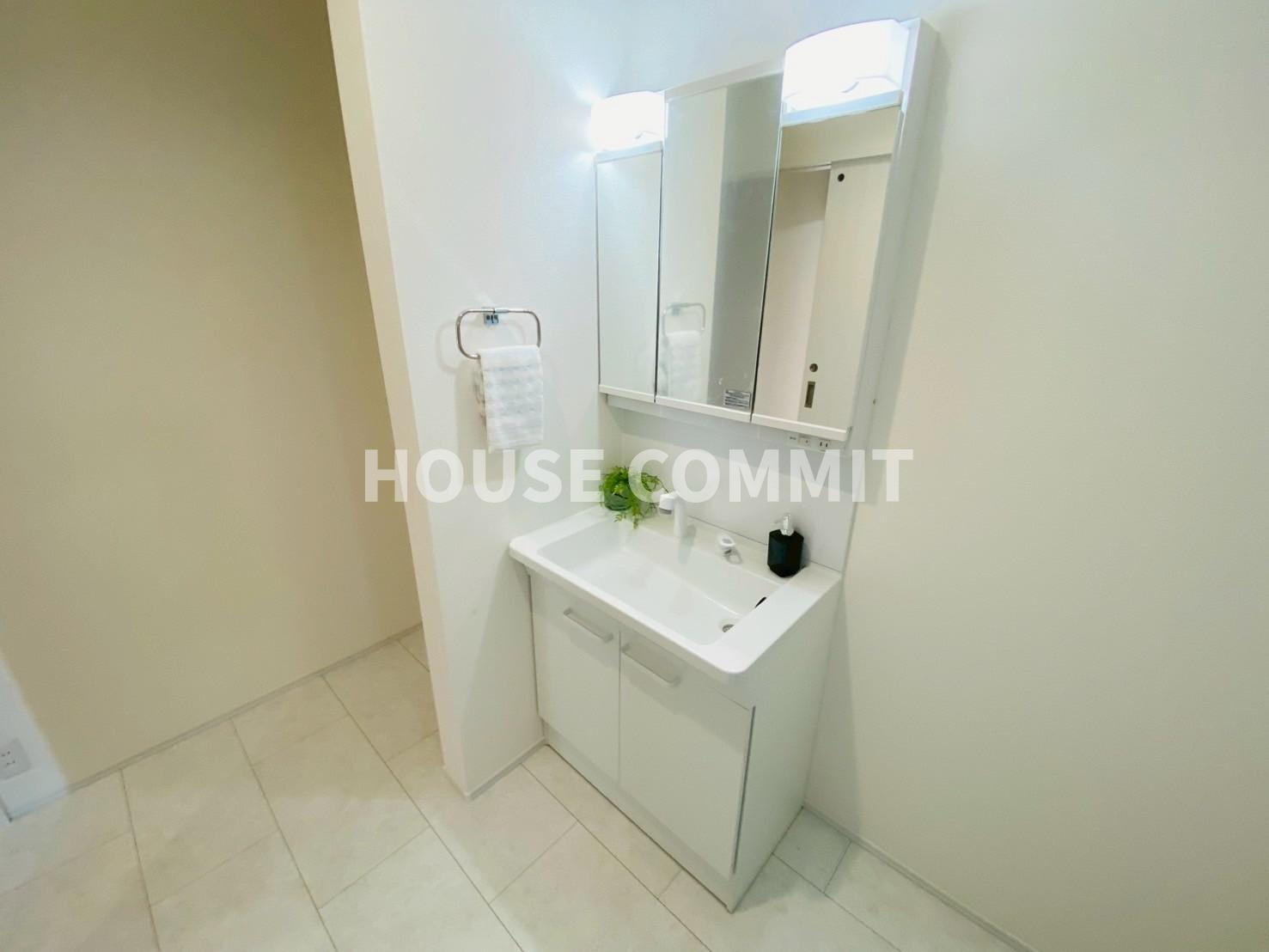 新築戸建て　ライフベース成田　7号棟の独立洗面台