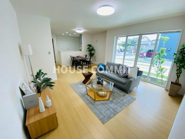 新築戸建て　ライフベース成田　7号棟の居間・リビング