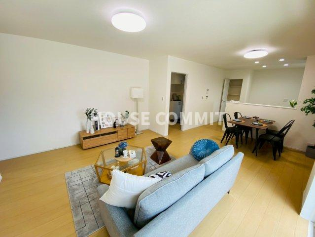 新築戸建て　ライフベース成田　7号棟の居間・リビング