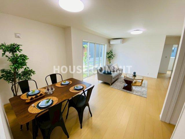 新築戸建て　ライフベース成田　7号棟の居間・リビング