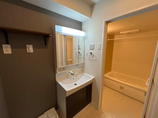 【洗面所】 | メルヴェーユ天童A | 洗髪洗面化粧台（イメージ）