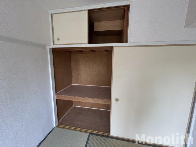 泉北鴨谷台３丁6号棟の収納