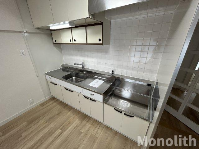 泉北鴨谷台３丁6号棟のキッチン