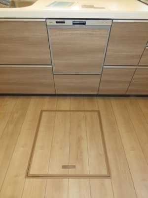 【設備】 | 川越市かすみ野新築戸建 | 食洗器と床下収納
同現場物件