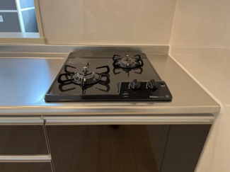 【キッチン】 | メルヴェーユ天童A | ２口コンロ（イメージ）