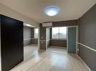 【居間・リビング】 | メルヴェーユ天童A | リビング（イメージ）