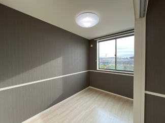 【内装】 | メルヴェーユ天童A | 南洋室（イメージ）