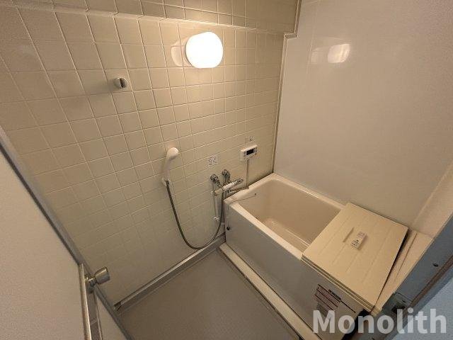 泉北鴨谷台３丁6号棟の浴室