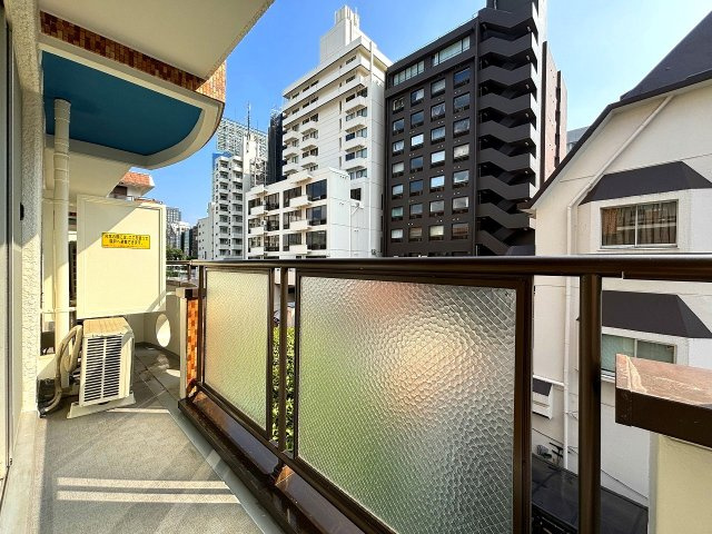 ルイマーブル乃木坂のバルコニー