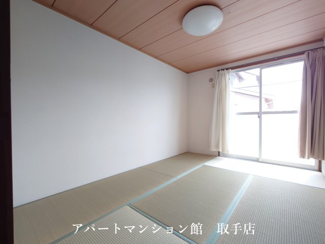ムカイハラハイツAの和室