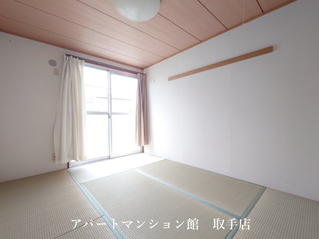 ムカイハラハイツAの和室