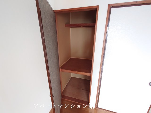 ムカイハラハイツAの収納