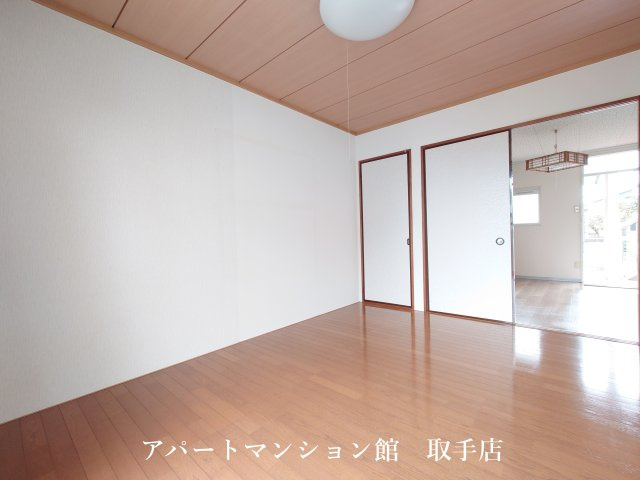 ムカイハラハイツAの居間・リビング