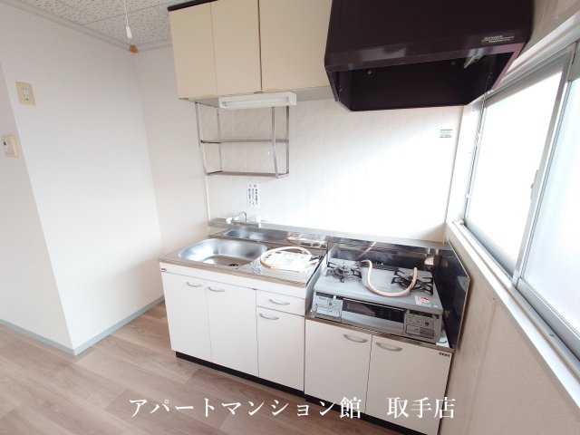 ムカイハラハイツAのキッチン