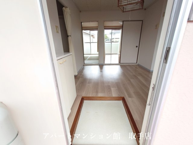 ムカイハラハイツAの玄関