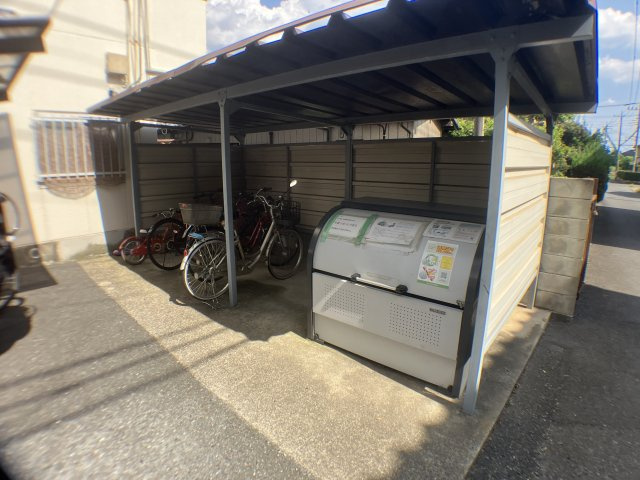 さいたま市桜区西堀３丁目の賃貸マンションのロビー