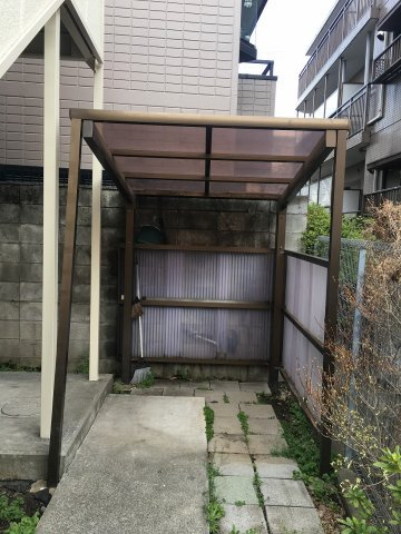 シティハイムウエストのエントランス