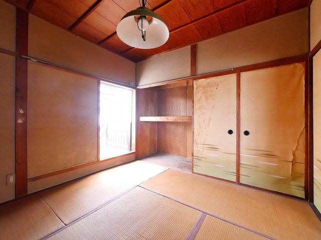 西九条町貸家の和室|明るい和室です