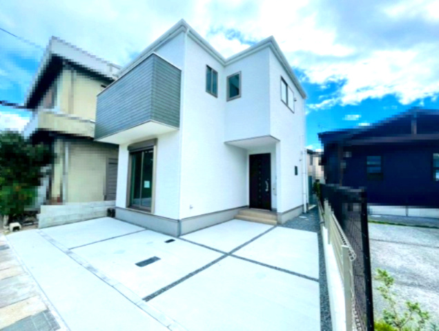 【商談中】長岡京市井ノ内南内畑の外観|駐車2台可能（車種による）プランです。