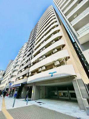 セレニテ本町refletの外観