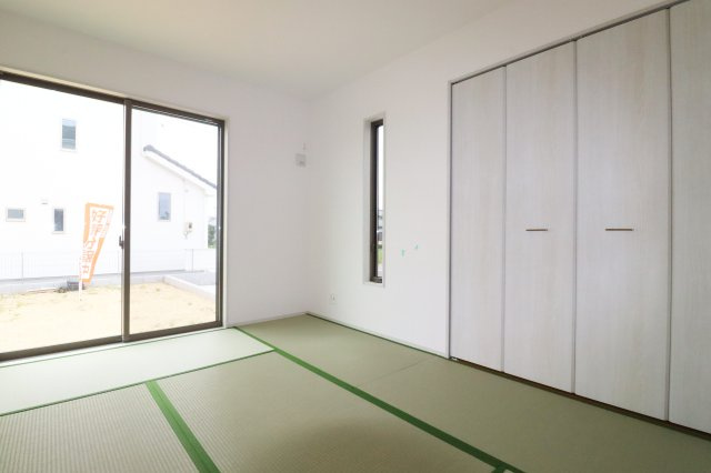 矢吹町八幡町　　　1号棟　　善郷小学校、矢吹中学区の和室