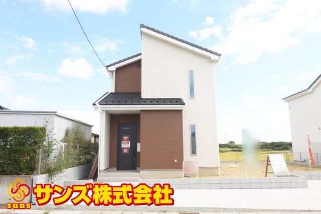 矢吹町八幡町　　　1号棟　　善郷小学校、矢吹中学区の外観|西側から見た外観