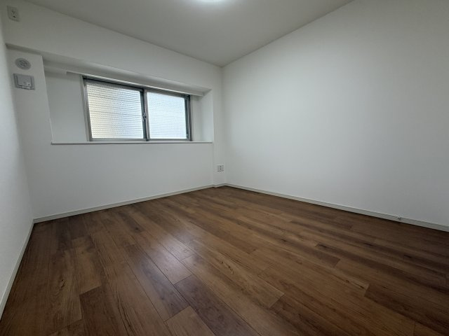 レピア垂水五色山の洋室