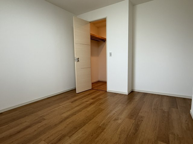 レピア垂水五色山の洋室