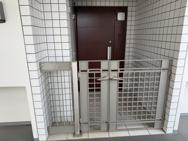 レピア垂水五色山の玄関